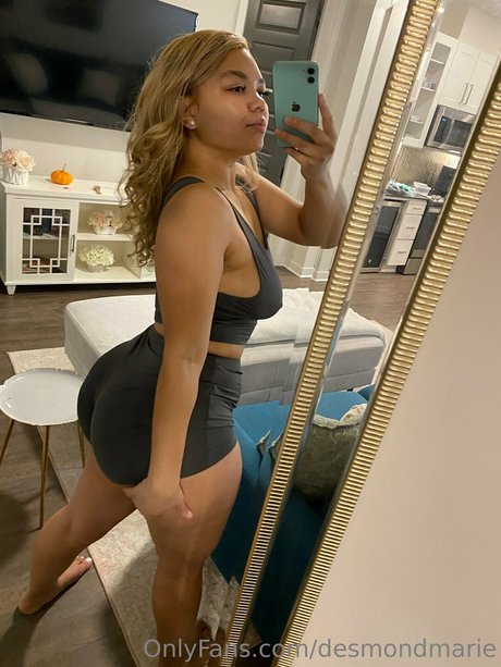 Foto di nudo di fuga di OnlyFans di Desmondmarie