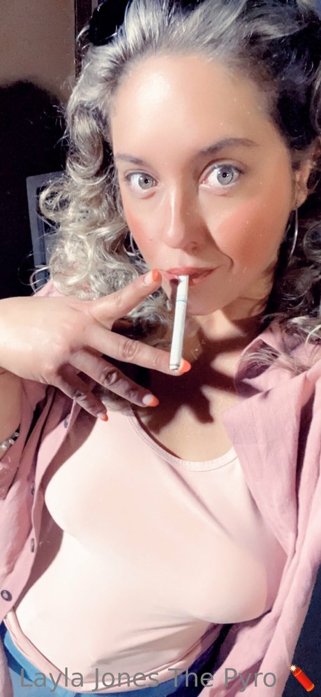 Foto di nudo di fuga di OnlyFans di Layla Jones