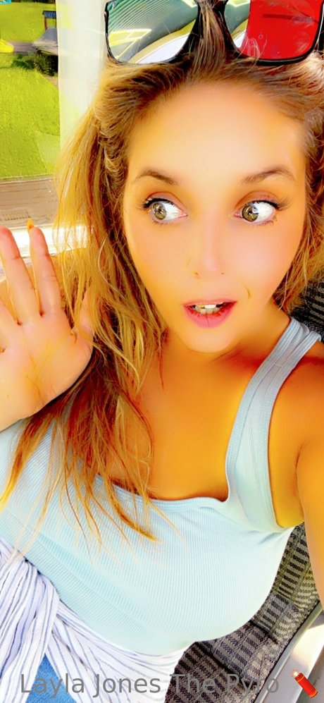 Foto di nudo di fuga di OnlyFans di Layla Jones