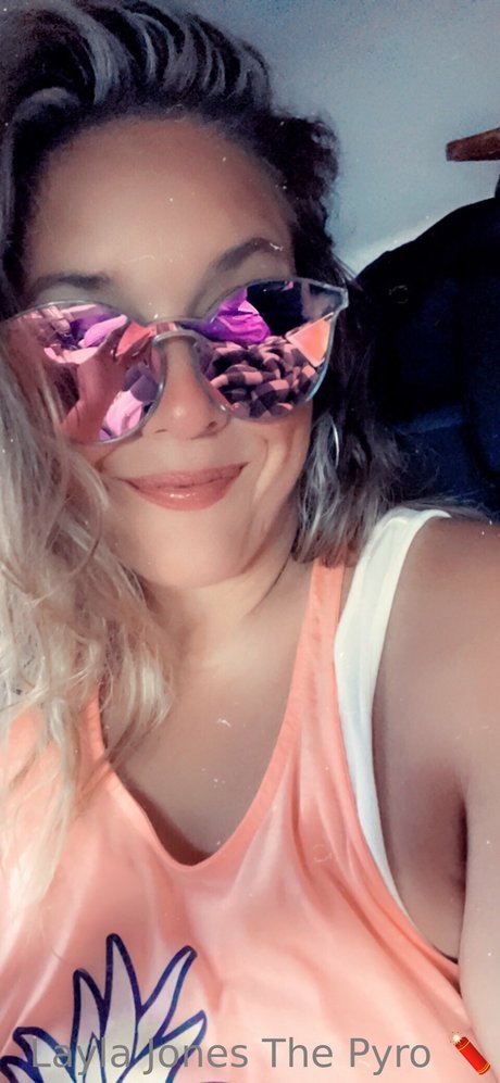 Foto di nudo di fuga di OnlyFans di Layla Jones