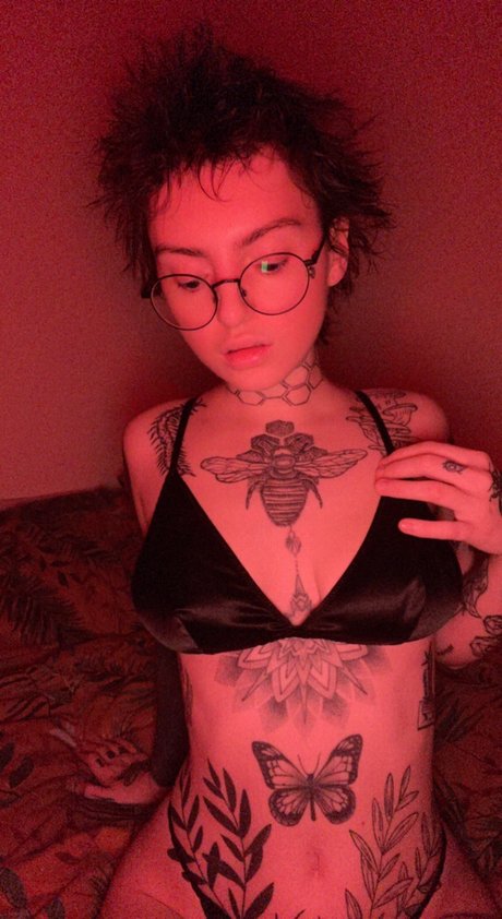 Foto di nudo di fuga di OnlyFans di Milly Moon