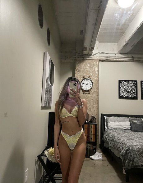 Foto di nudo di fuga di OnlyFans di Zoella Mckay