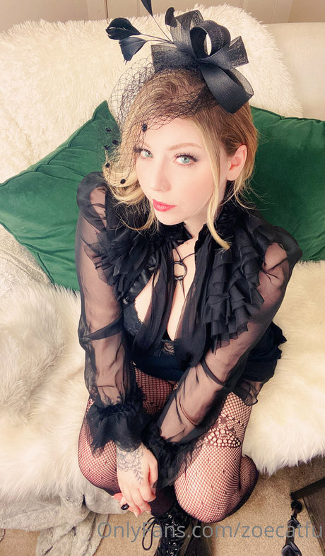 Foto di nudo di fuga di OnlyFans di Zoecatfu
