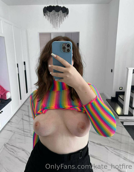 Foto di nudo di fuga di OnlyFans di Katehotfire