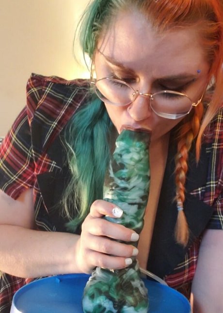 Foto di nudo di fuga di OnlyFans di Peachykeenstine22