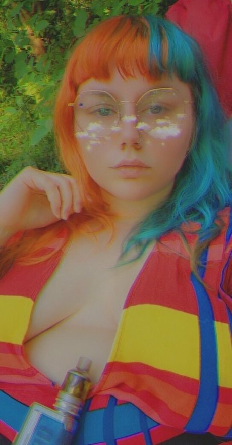 Foto di nudo di fuga di OnlyFans di Peachykeenstine22