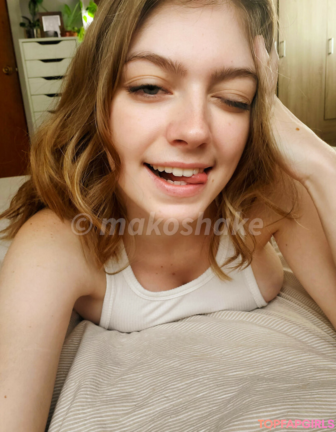 Foto di nudo di fuga di OnlyFans di Makoshake #1148