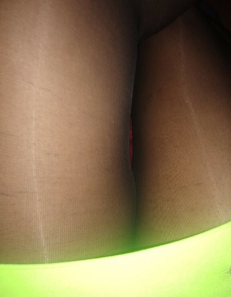 Foto di nudo di fuga di OnlyFans di Besos