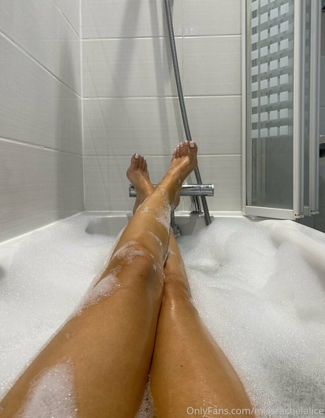 Foto di nudo di fuga di OnlyFans di Rachel Alice