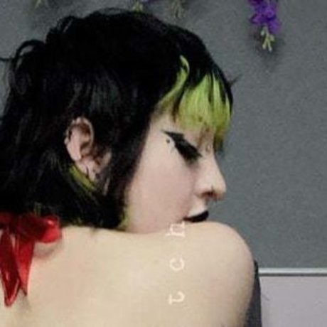 Foto di nudo di fuga di OnlyFans di Gremlinbxtch