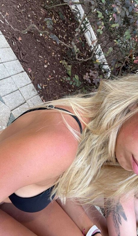 Foto di nudo di fuga di OnlyFans di Sadie Mckenna