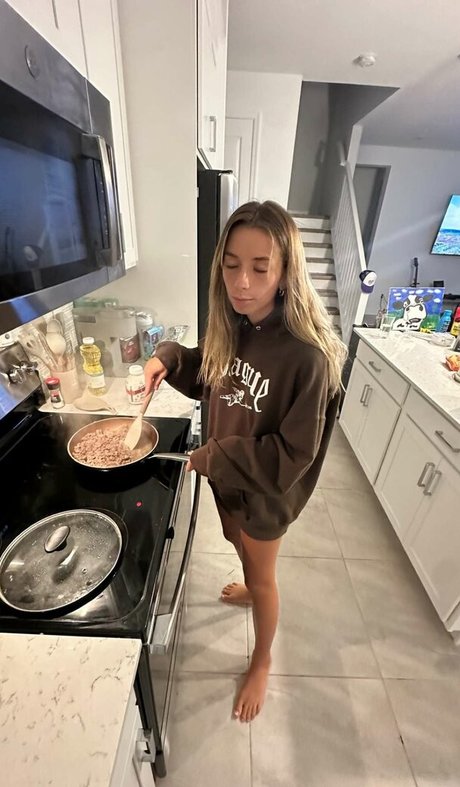 Foto di nudo di fuga di OnlyFans di Sadie Mckenna