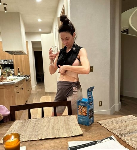 Foto di nudo di fuga di OnlyFans di Whitney Cummings