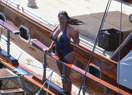 Kelly Brook