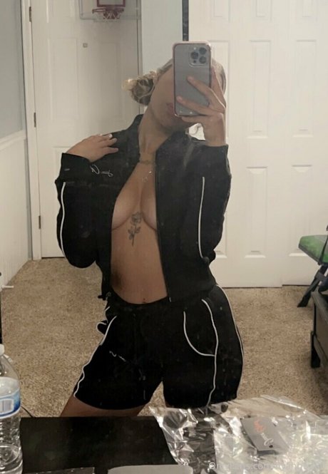 Foto di nudo di fuga di OnlyFans di Aaliyah Duggan