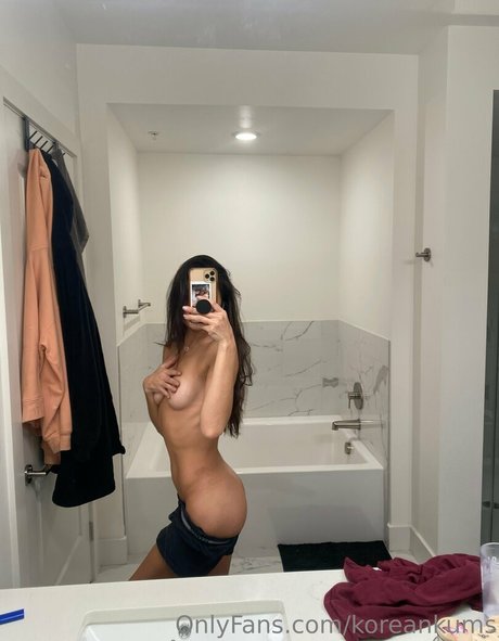 Foto di nudo di fuga di OnlyFans di Koreankums