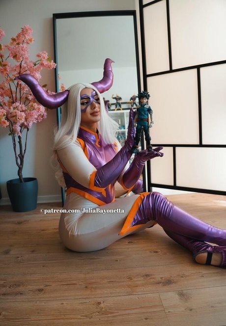 Julia Bayonetta