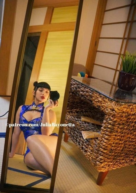 Julia Bayonetta