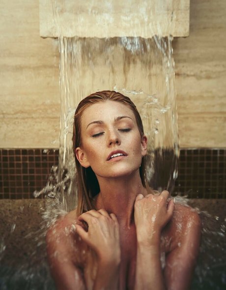 Foto di nudo di fuga di OnlyFans di Katherine Mcnamara