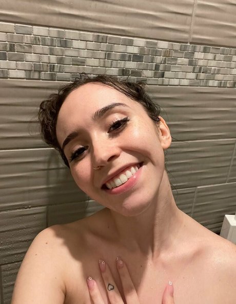 Foto di nudo di fuga di OnlyFans di Catlyn Crespo