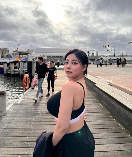 Foto di nudo di fuga di OnlyFans di Jung Hye Bin