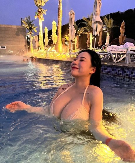 Foto di nudo di fuga di OnlyFans di Jung Hye Bin
