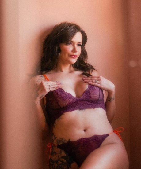 Foto di nudo di fuga di OnlyFans di Marcela Mcgowan