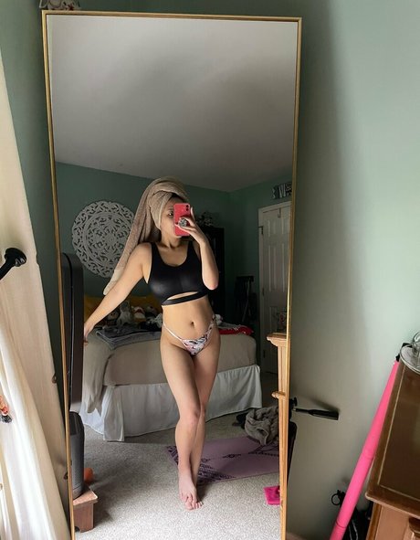 Andiipoops Foto di nudo di fuga di OnlyFans di Andiipoops #43