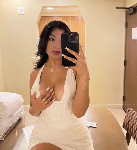 Foto di nudo di fuga di OnlyFans di Jackie Ybarra