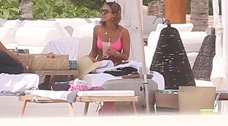 Jessica Alba