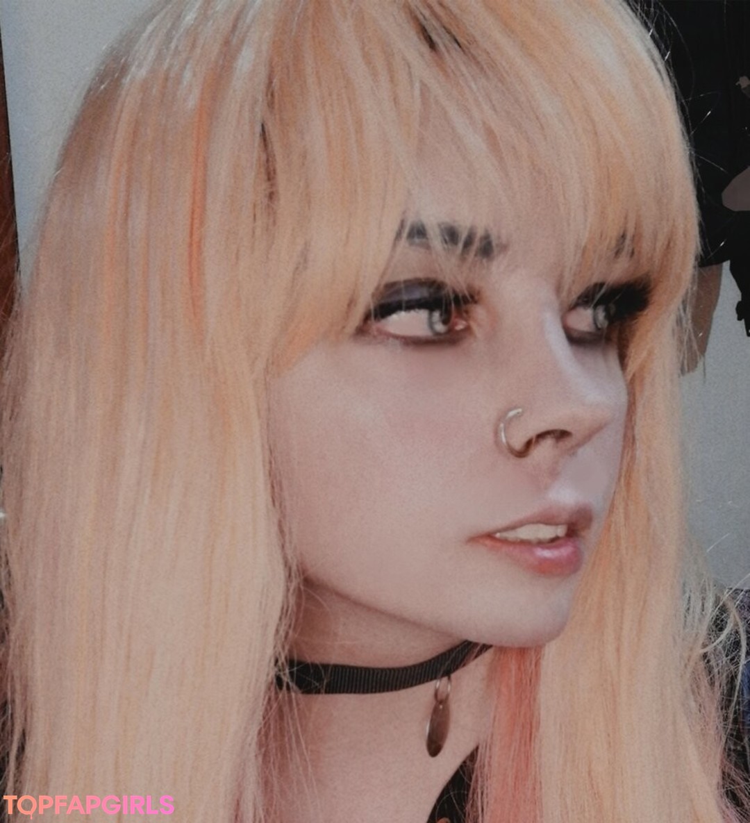 Foto di nudo di fuga di OnlyFans di Darkwaifutrap #1907