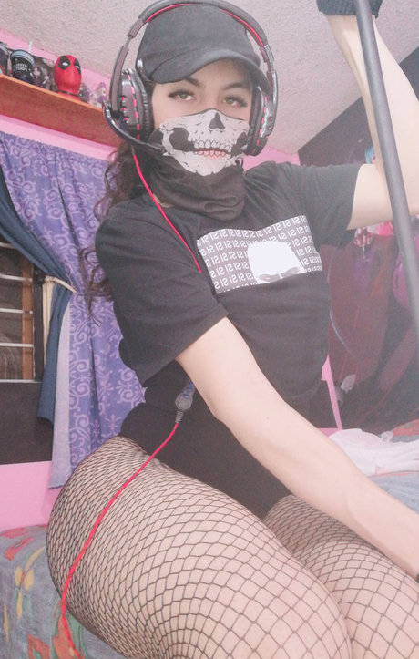 Darkwaifutrap