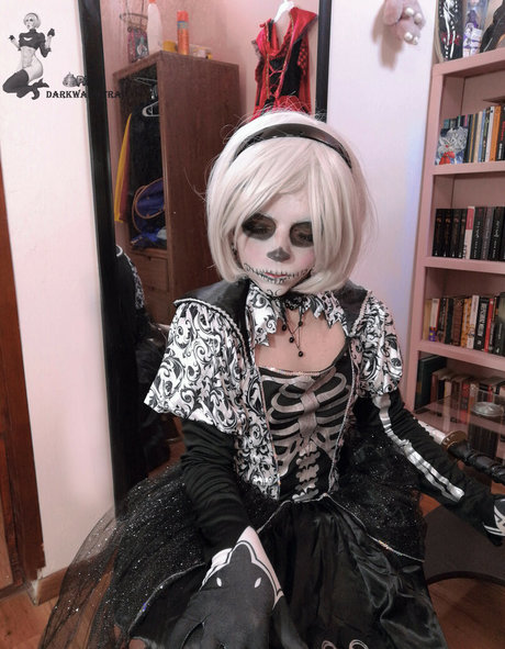 Darkwaifutrap