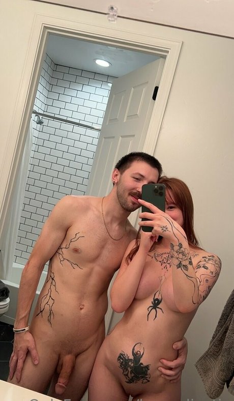 Foto di nudo di fuga di OnlyFans di Luvandleo