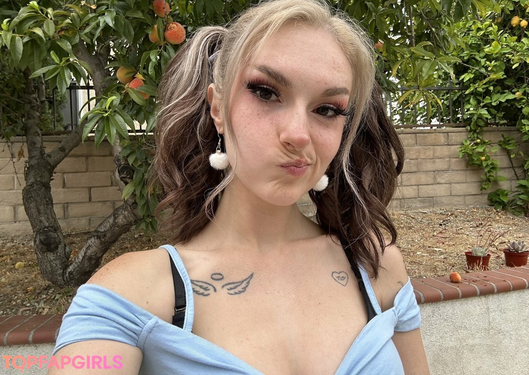 Foto di nudo di fuga di OnlyFans di Busy B Asmr #1504