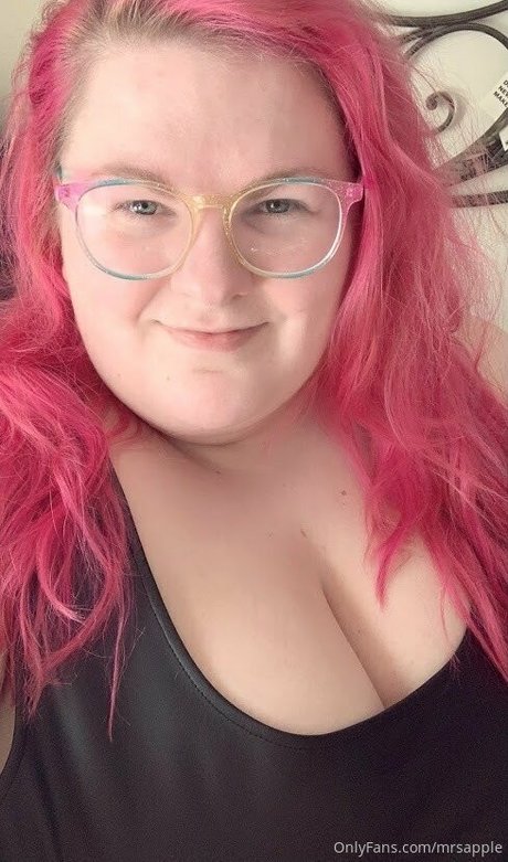 Foto di nudo di fuga di OnlyFans di Mrsapple
