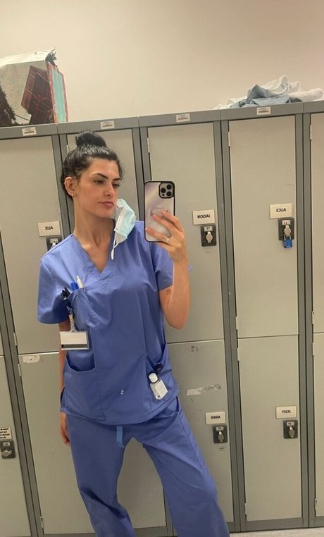 Foto di nudo di fuga di OnlyFans di Olivia Forsbrook