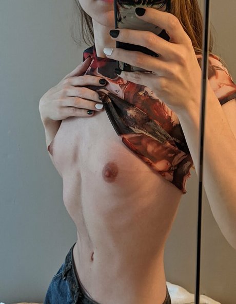 Foto di nudo di fuga di OnlyFans di Oncloude