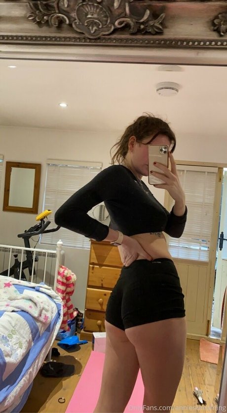 Annieecharlottefree