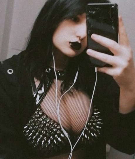 Thethreeheadedsnake