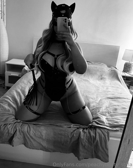 Peachybootysofia