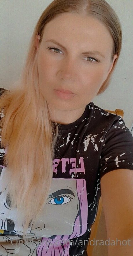 Foto di nudo di fuga di OnlyFans di Andradahot