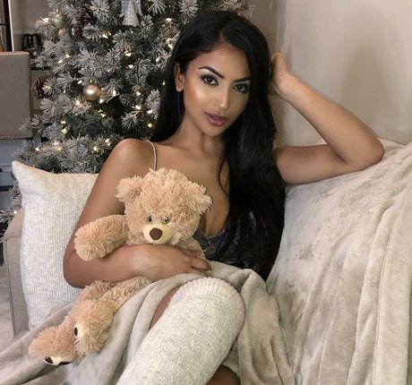 Aneeqa Farid
