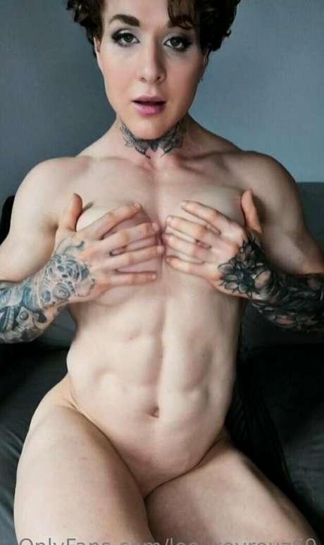 Foto di nudo di fuga di OnlyFans di Leekeyrouz69