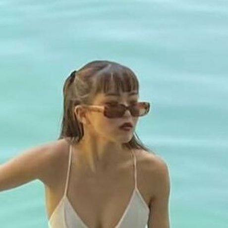 Foto di nudo di fuga di OnlyFans di Hina Yoshihara