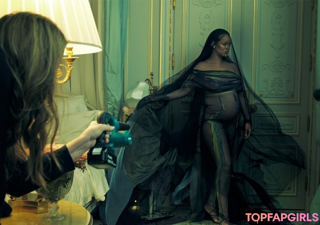 Foto di nudo di fuga di OnlyFans di Rihanna #1182