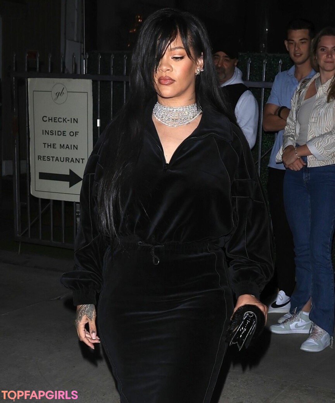 Foto di nudo di fuga di OnlyFans di Rihanna #1261