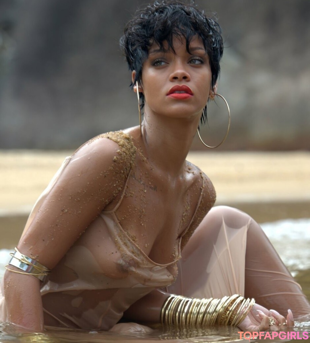 Foto di nudo di fuga di OnlyFans di Rihanna #1504