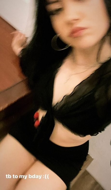 Foto di nudo di fuga di OnlyFans di Tewzday