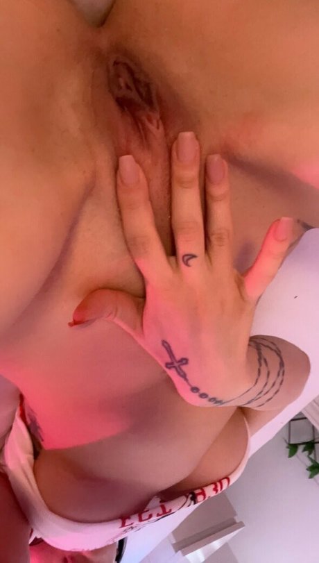 Foto di nudo di fuga di OnlyFans di Cutexezra